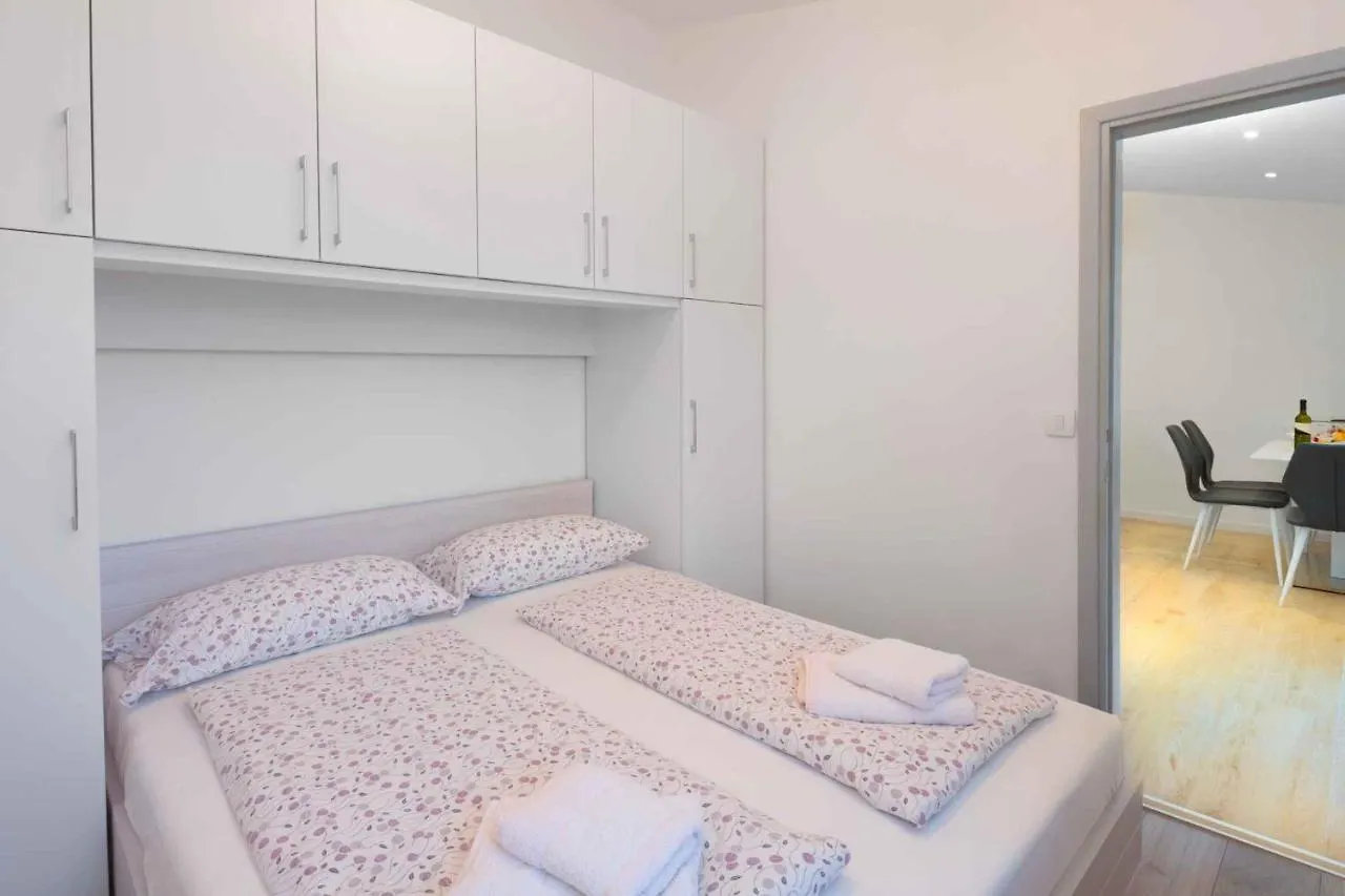 Apartment In Rabac 16817 Kroatien