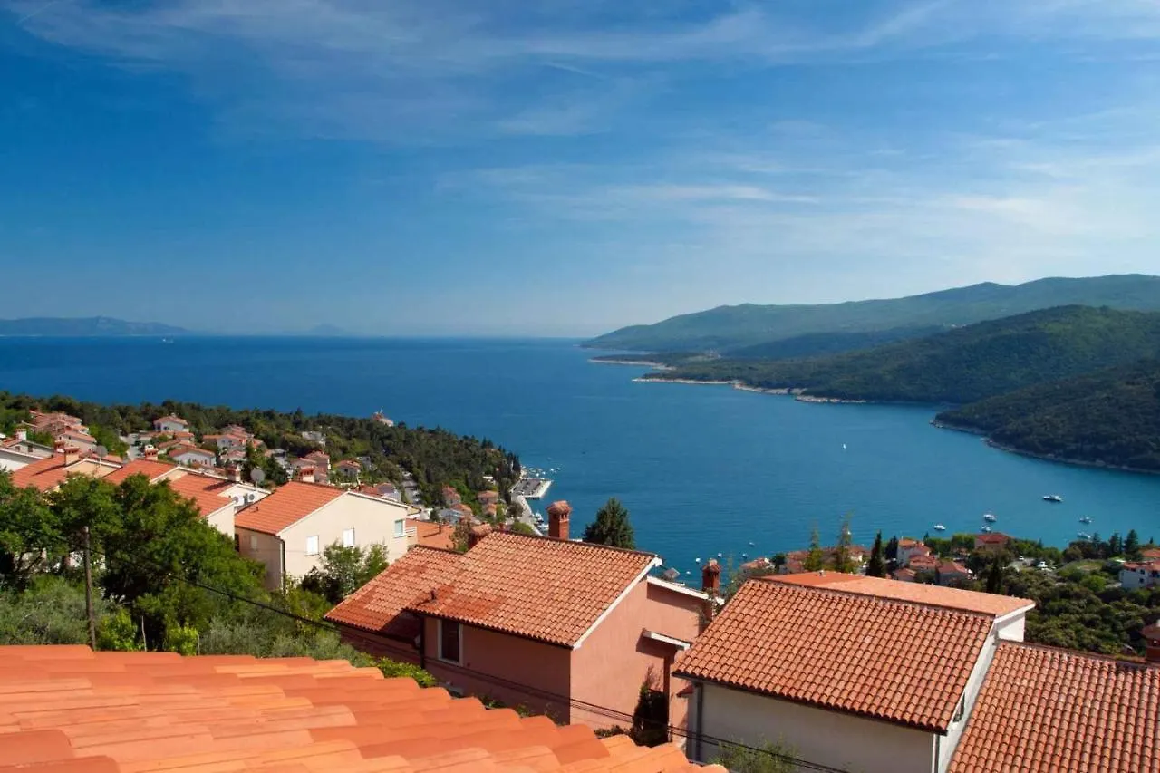 Apartment In Rabac 16817